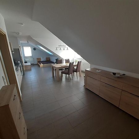 Fewo Steinhohle, Dg 45Qm, 1 Schlafzimmer & 1 Wohn-Esszimmer Mit Bett Sulzbach am Main Eksteriør billede